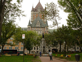 Richard in front of Fairmont Chateau Frontenac