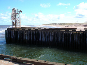 Wharf entry at North Lake Harbour