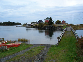 Pathway to island at Stonehurst