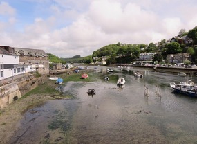 Tide out on River Looe
