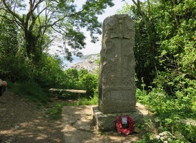 'Q' memorial 