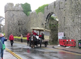 Walled entry to Paragon Street