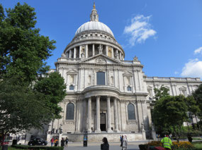 Side view of St Pauls' Cathedral