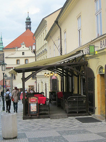 The dinner restaurant 
