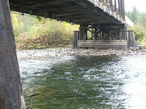 04.1 - looking under the bridge