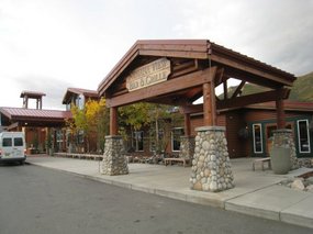 -Nenema View Inn