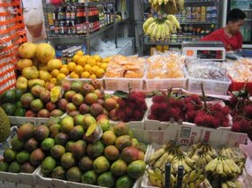 51-- Chinatown - note the apple bananas