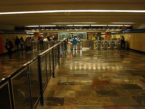 - Zocalo subway station