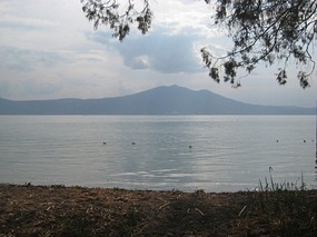 - Lago Chapala as seen from Ajijic