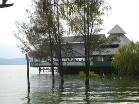 - the "muelle" or pier with bar/restaurant