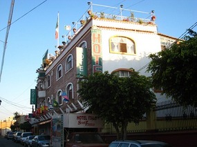 - Hotel Italo