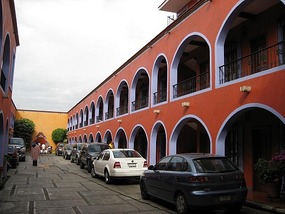 - interior court of hotel
