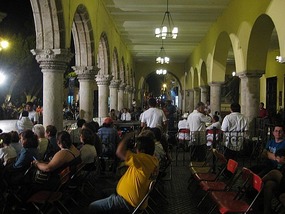 - collonades around zocalo
