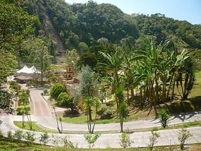 - valley setting