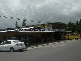 - arrival in Volcán