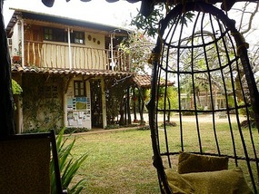 - Dim's Hostal