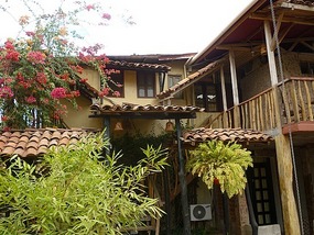 - Dim's Hostal