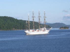 01-Japanese tall ship