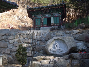 more temple carvings