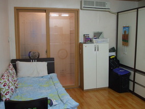 Apartment - Rear Pan