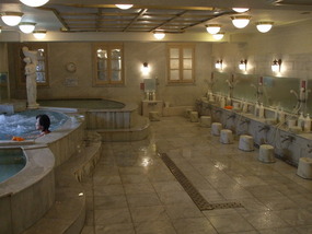 Tokyo Shinjuku Hotel - Communal Showers/Baths