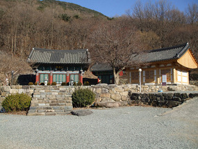 Small Temple Compound