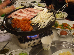 Cooking Beef on Stone Pot