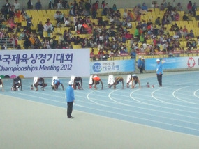 Mens 100m Race