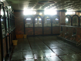 Mens Shower Area