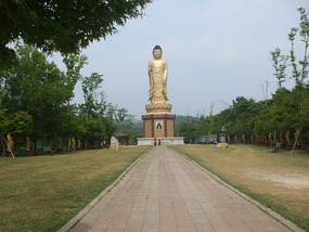 Arrival at Giant Buddha
