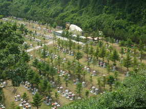 Span of Sleeping Buddha Cemetary