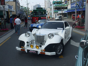 Luxury Racing Car