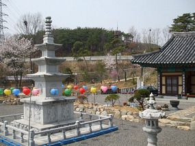Stupa and Lanterns