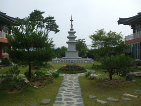 Garden Stupa