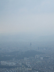 Hazy Duryu Tower