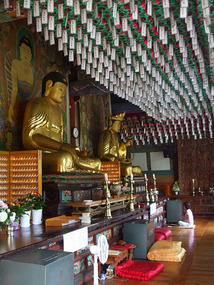 Giant Gold Buddha Chamber