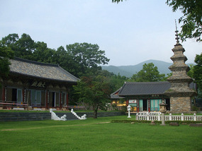 Songnimsa Temple