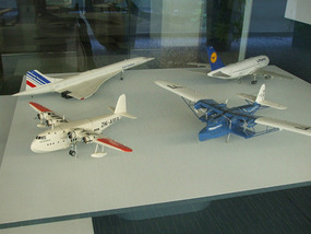 Concorde and Airplane Display