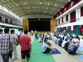 People Arrive for Prayers