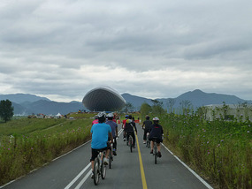 Biking to Alien Dome