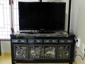 Flat Screen TV in Guest Room