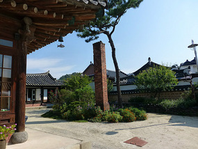 Hanok Grounds