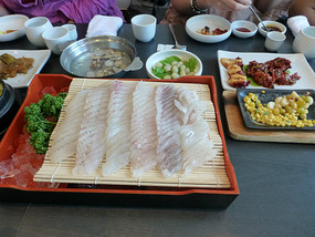Sliced Raw Fish 