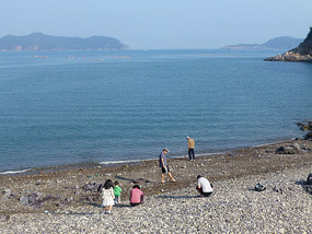 Family Spends Morning on the Beach