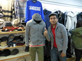 Dress the Same as a Mannequin