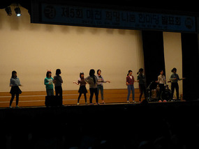 Girls KPop Dance