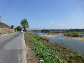 Biking on the North Side of River