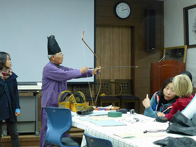 How to Load the Arrow