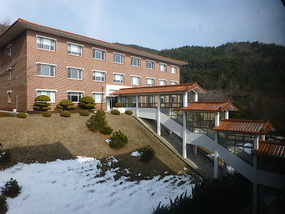 Stairway to Annex
