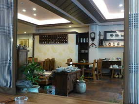 Restaurant Decor